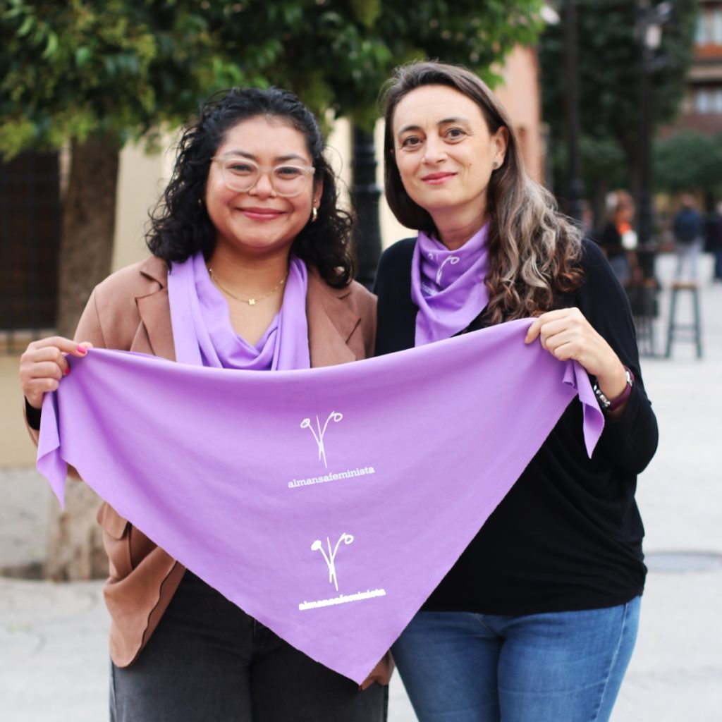  Mayela Carrillo y Asun Navarro, socias de Almansa Feminista 