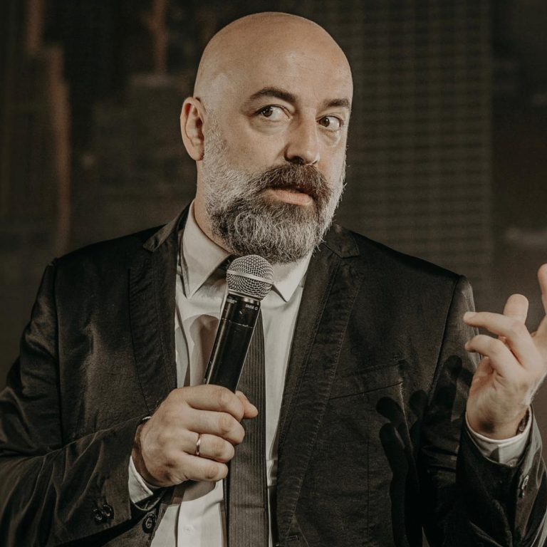 GOYO JIMÉNEZ. El humorista llega a Almansa con un espectáculo con el que dice adiós al sueño americano