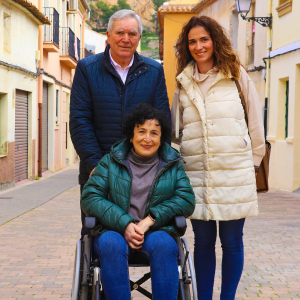 Aída Rico transformó la parálisis en fortaleza. A través de su historia, recorremos la labor de AFEPAL,refugio y esperanza para pacientes de Parkinson