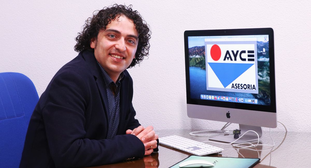 Arturo Navalón, Asesoría AYCE (Almansa)