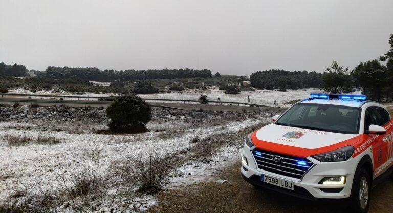 Zonas de la carretera de Almansa-Yecla registran las primeras nevadas