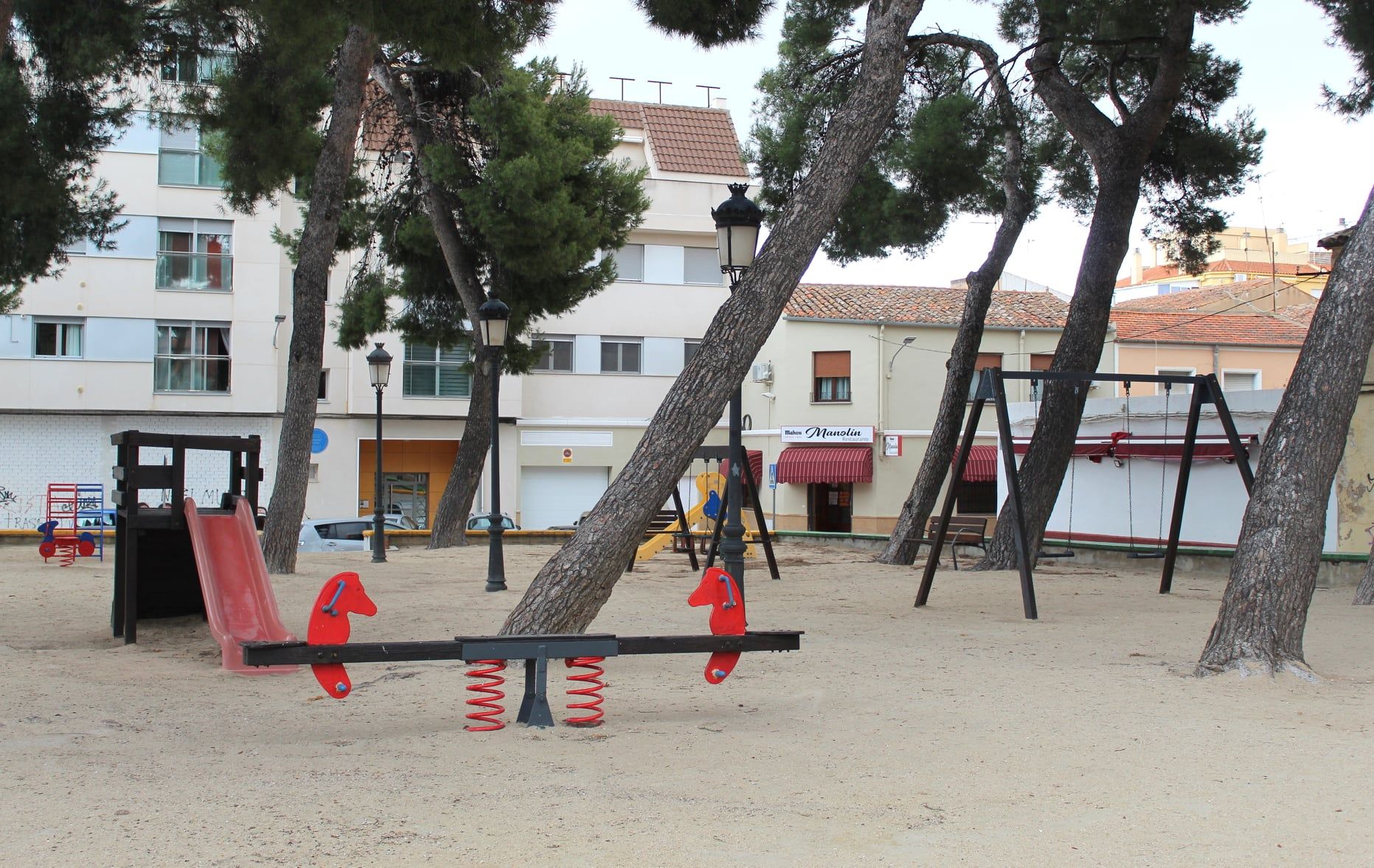 jardinillos estación almansa