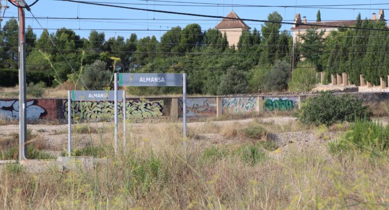 riada de almansa estación