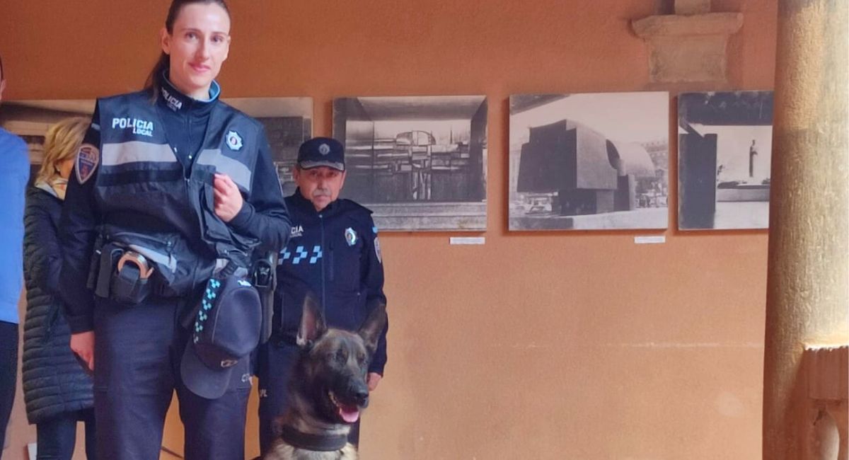 perro policía almansa