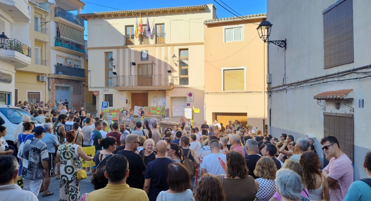 manifestación Llutxent