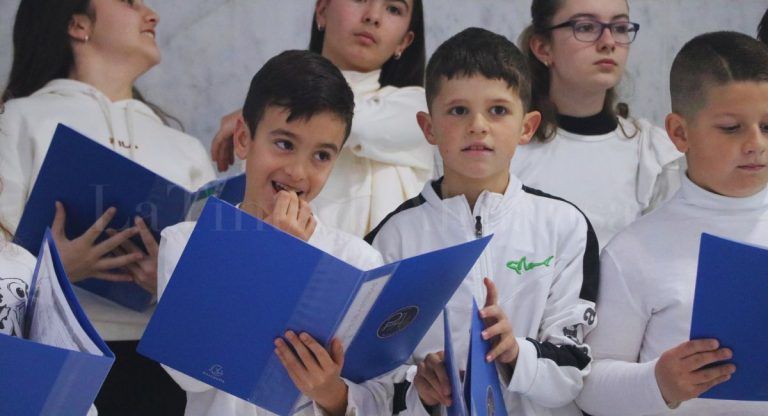 día cáncer infantil almansa coro 4