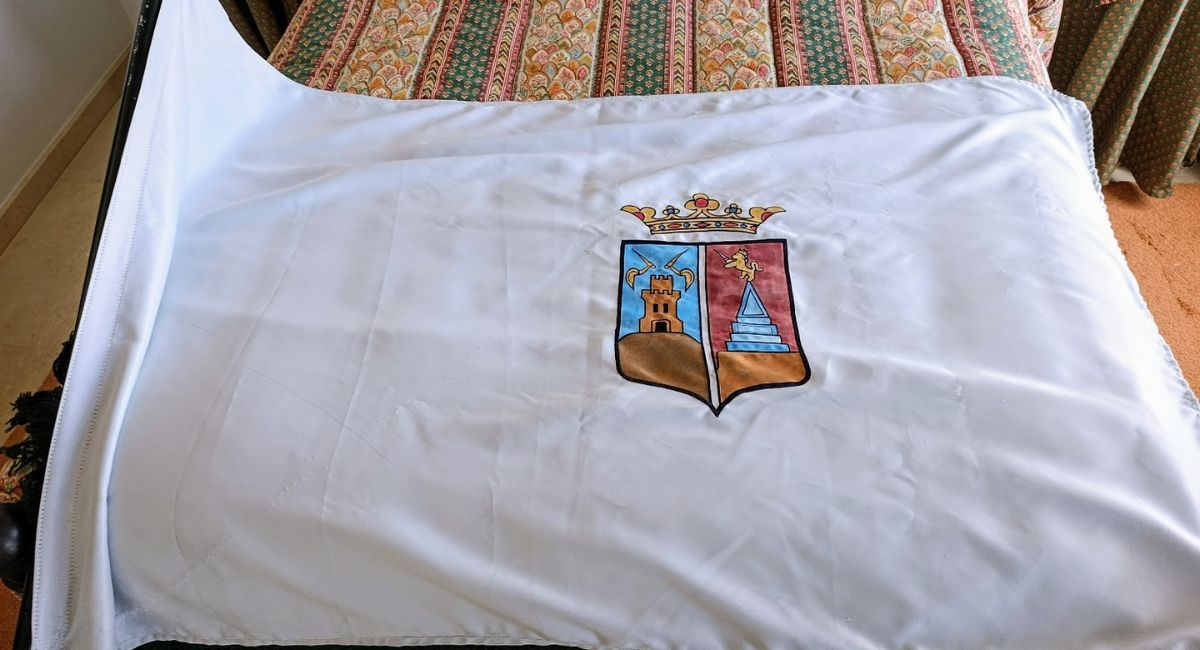 bandera Almansa doñate