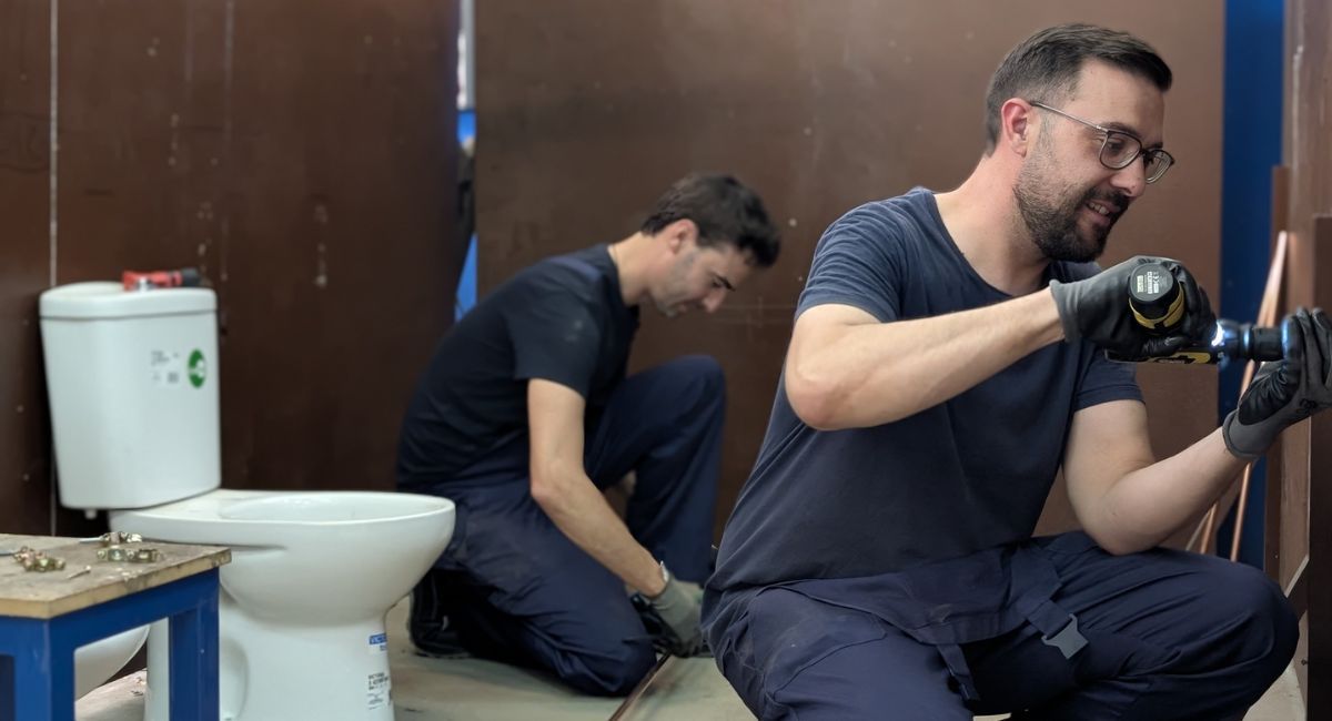 Almansa empleo fontanería