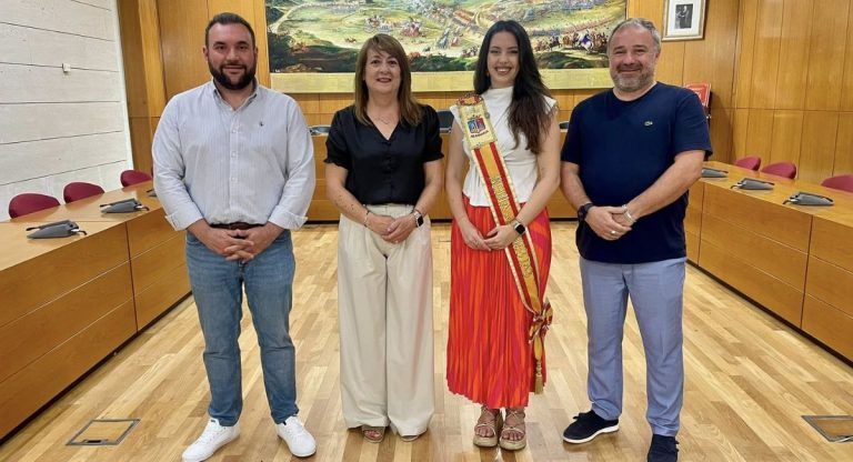 reinas fiestas bases