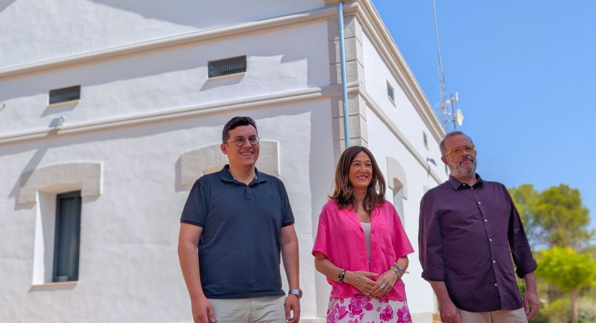 albergue casa llavero almansa abre puertas