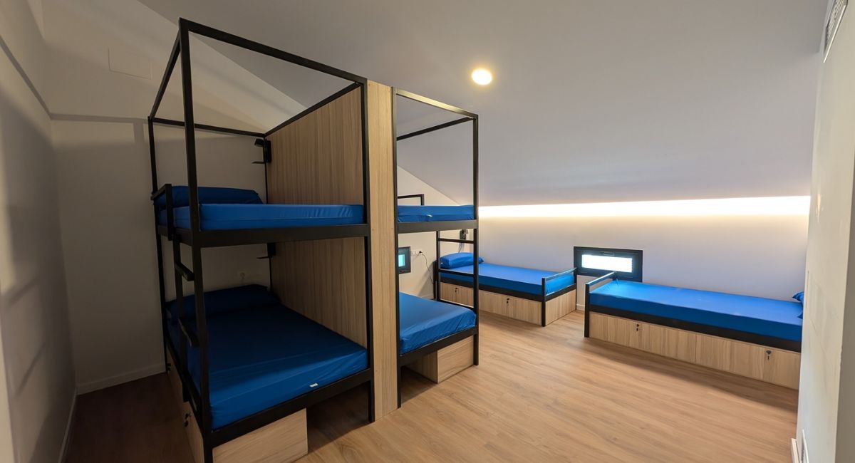 albergue casa llavero almansa camas