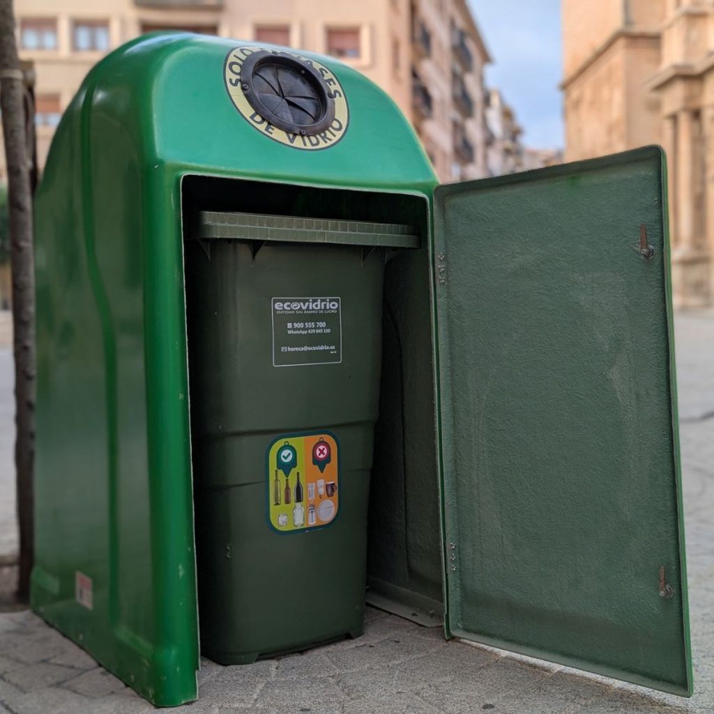 cubrecubos Almansa reciclaje