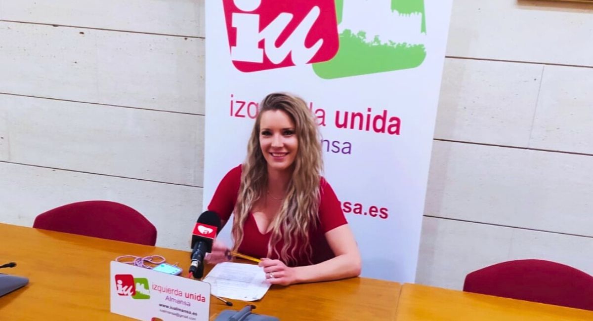 laura fernandez izquierda unida almansa se retira