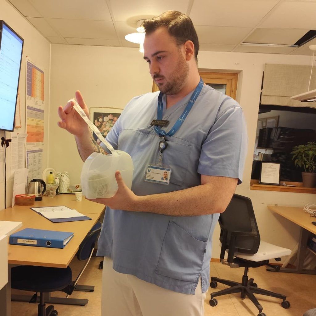 Alejandro Sáez auxiliar enfermería Noruega