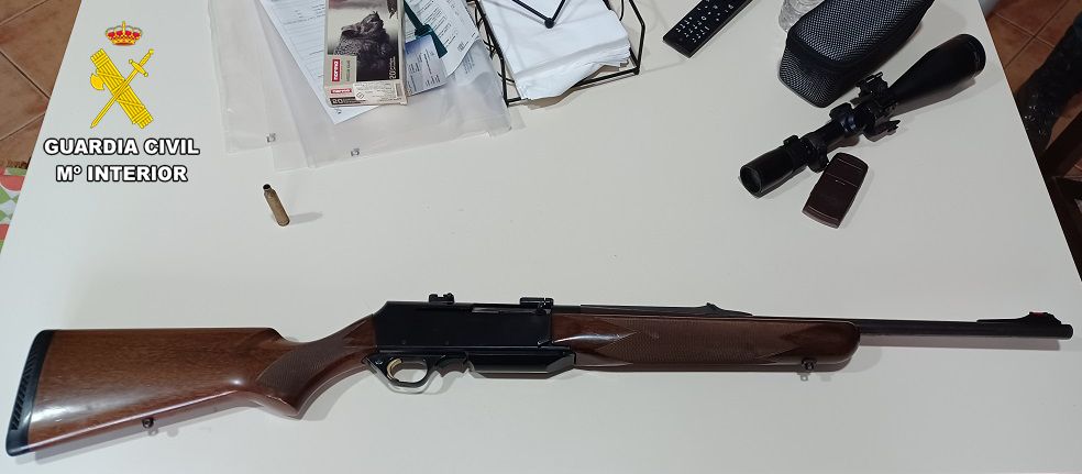 Investigado Cazador Almansa rifle