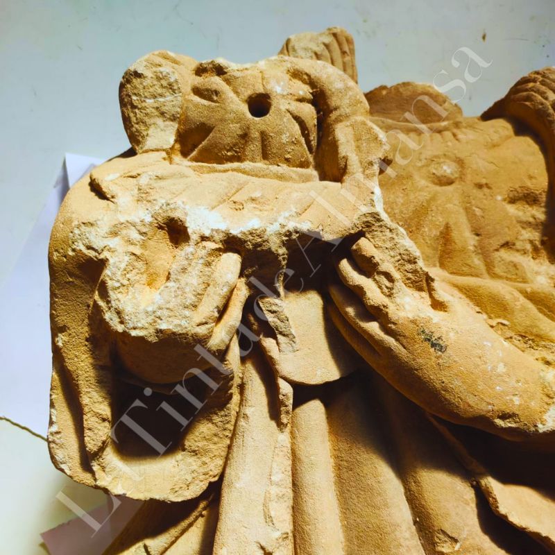 imagen más antigua de la virgen de belén de almansa en restauración