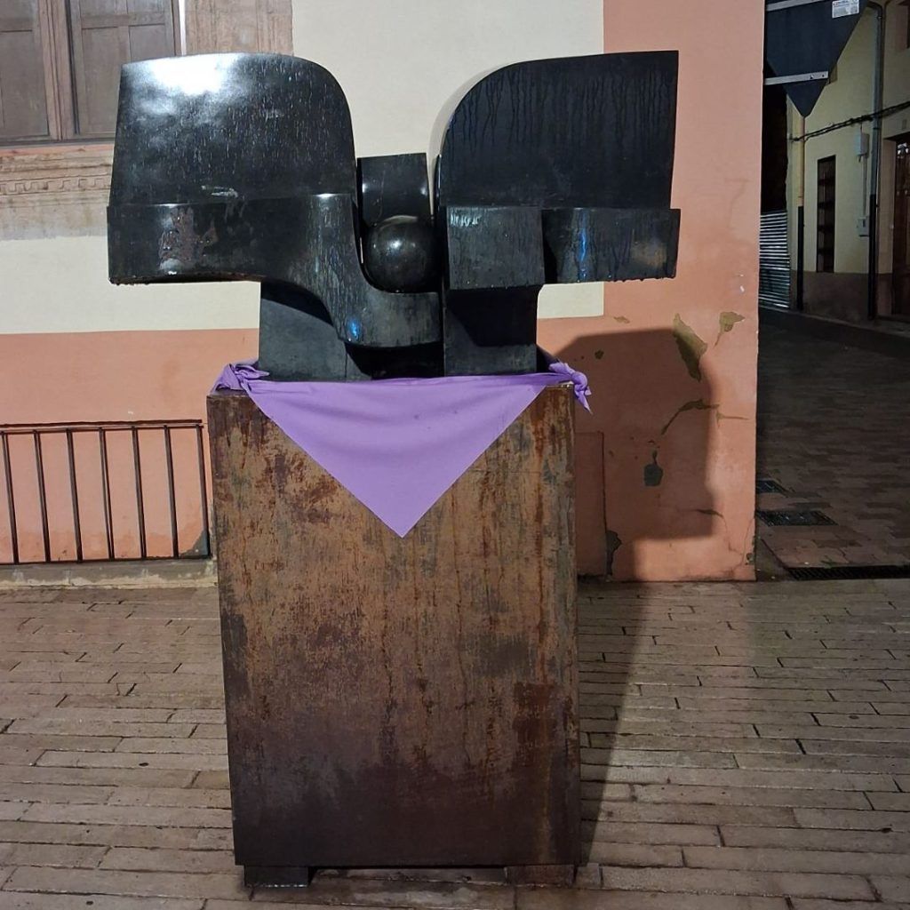 eros pañuelo morado