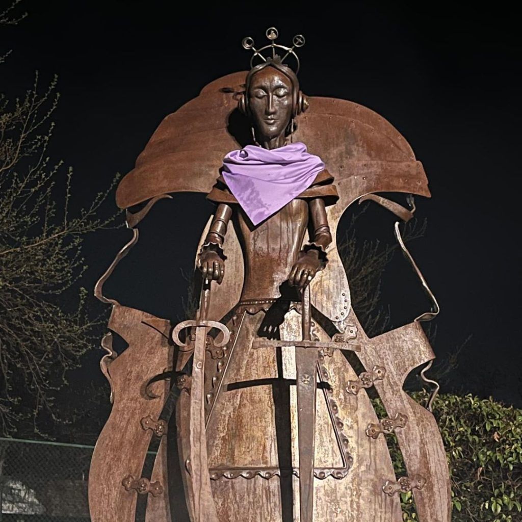 escultura parque colomas