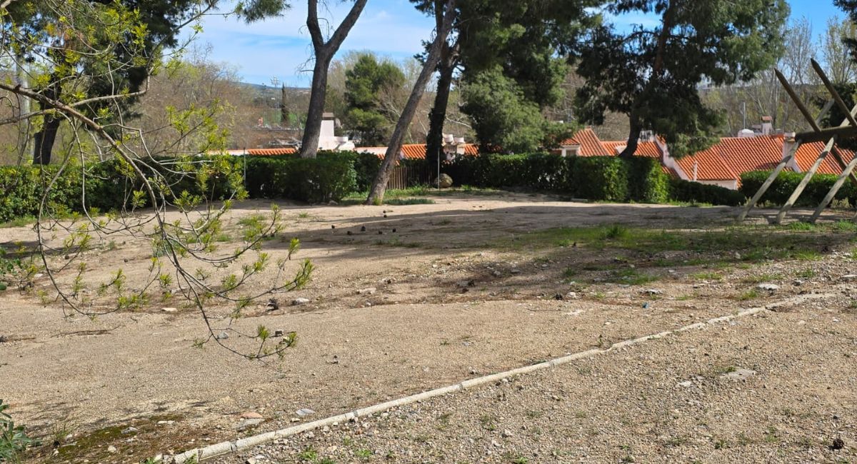 jardín castillo Almansa