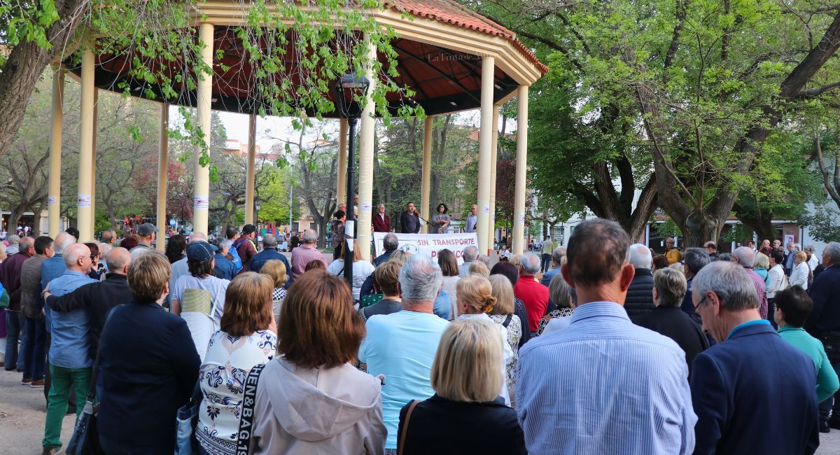 Almansa tren manifestación