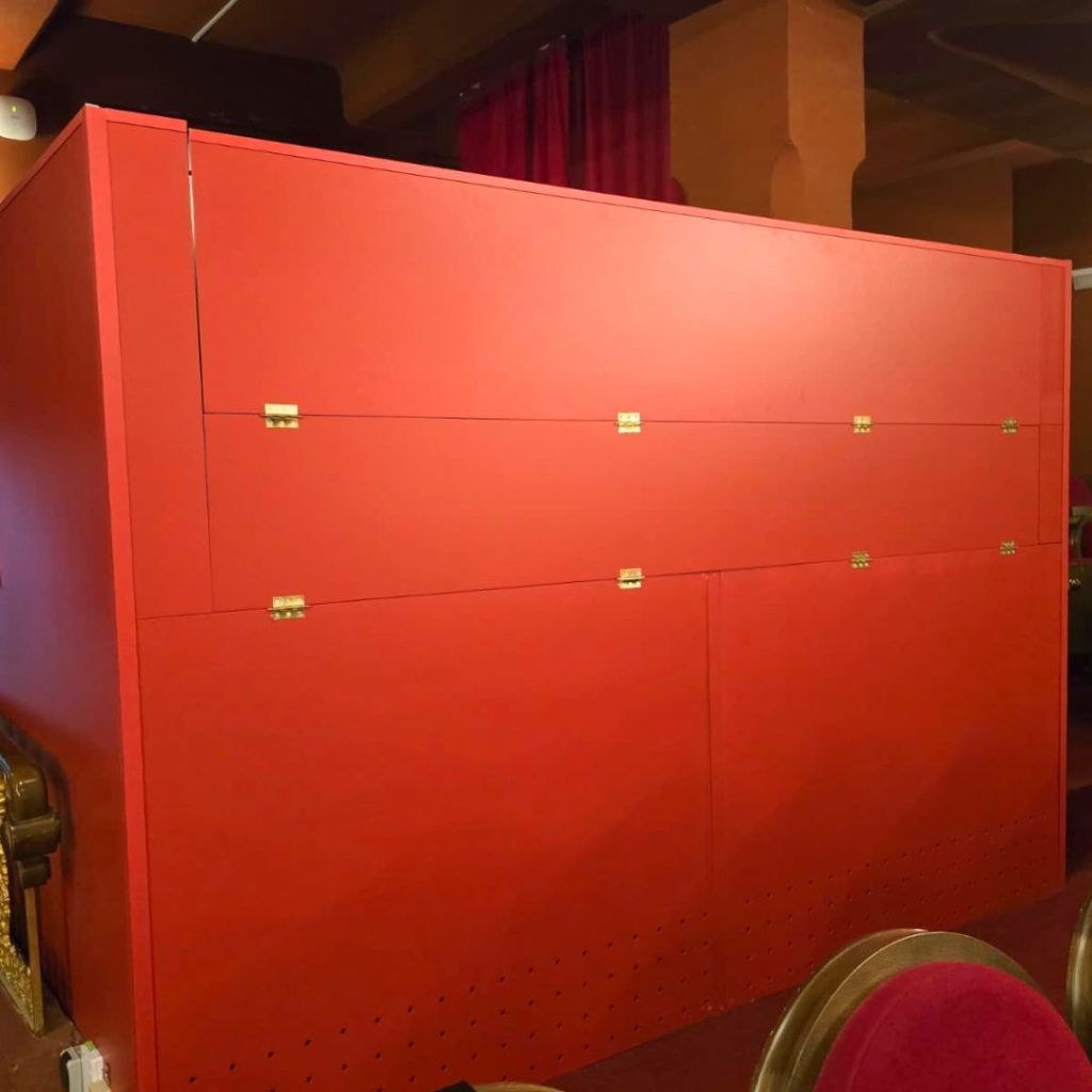 cabina sonido iluminación teatro regio