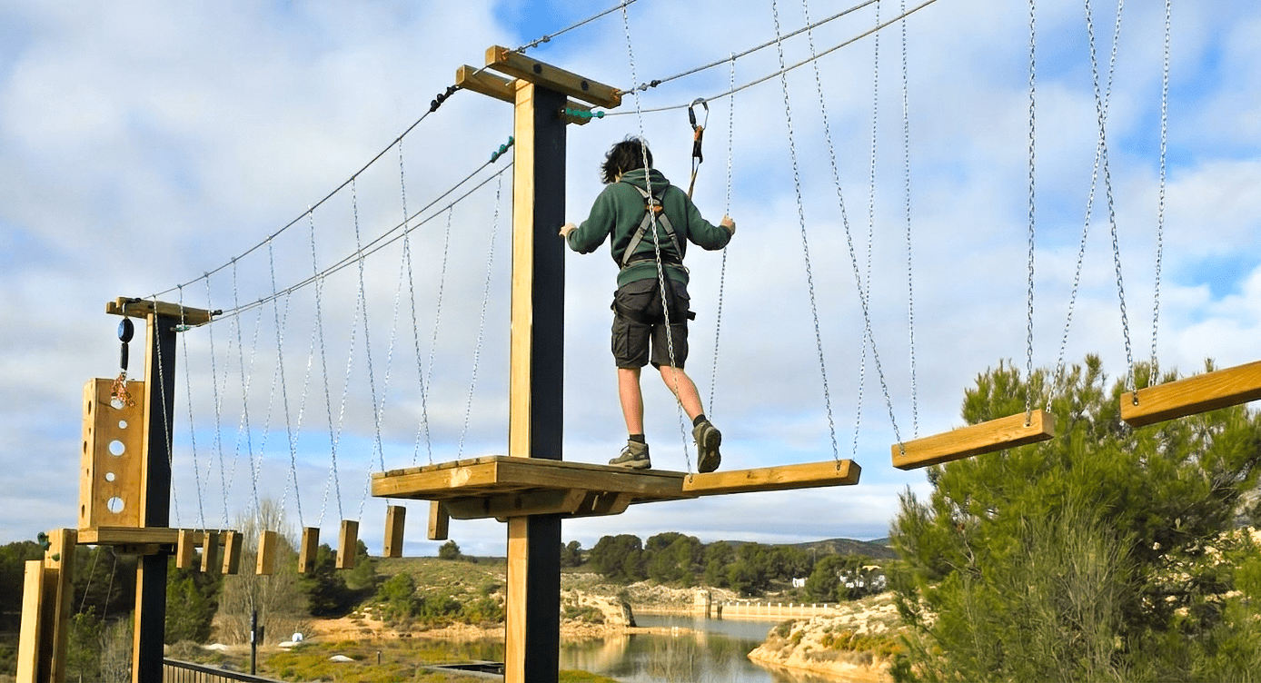 multiaventura pantano Almansa ocio joven