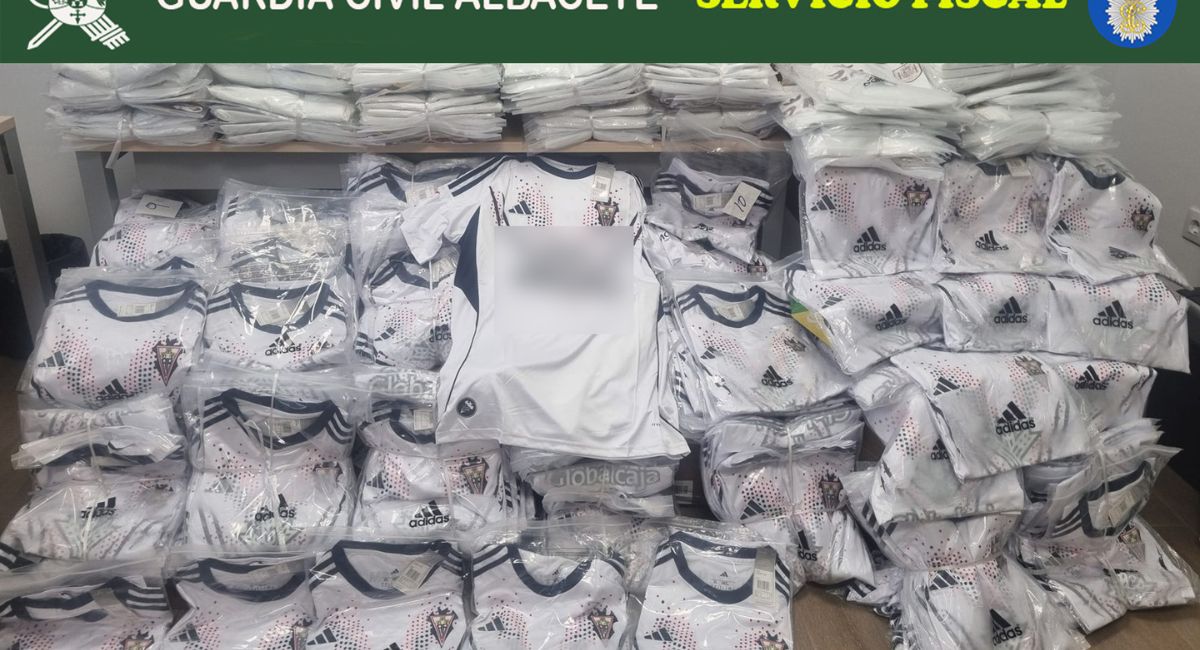 cinco detenidos camisetas fútbol fraude