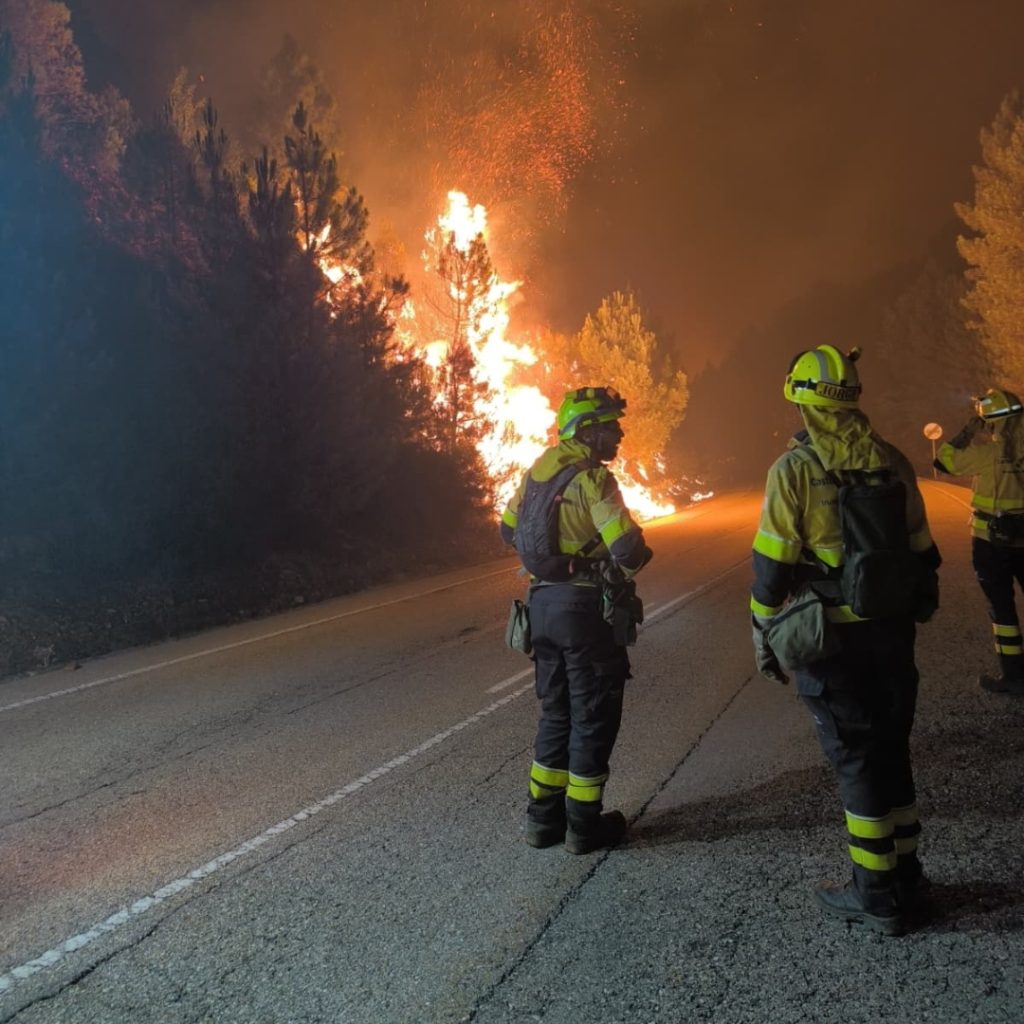 fuego bomberos Almansa guadalajara