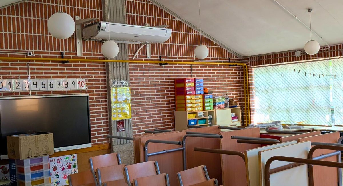 aparato aire acondicionado colegio almansa