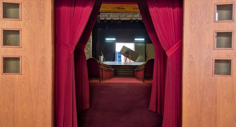 nueva tarima teatro Almansa