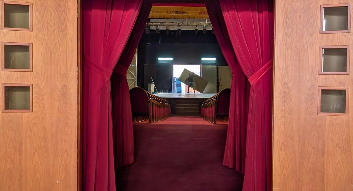 nueva tarima teatro Almansa