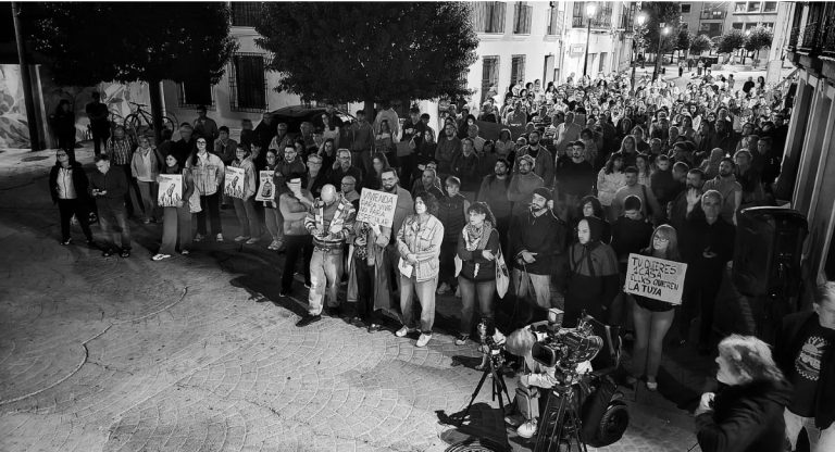 manifestación vivienda Almansa (2)