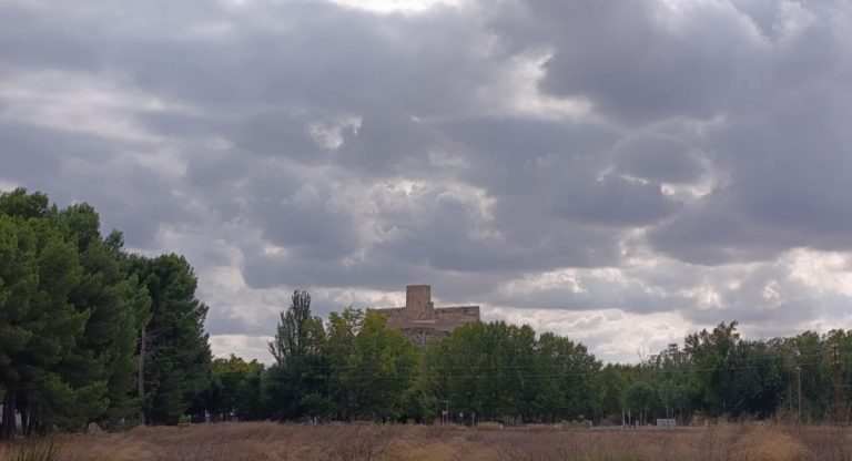 tiempo almansa bajada temperaturas nubes