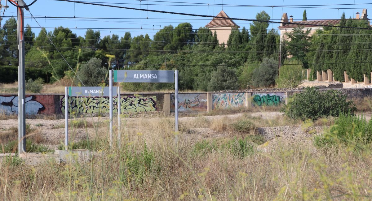 riada de almansa estación
