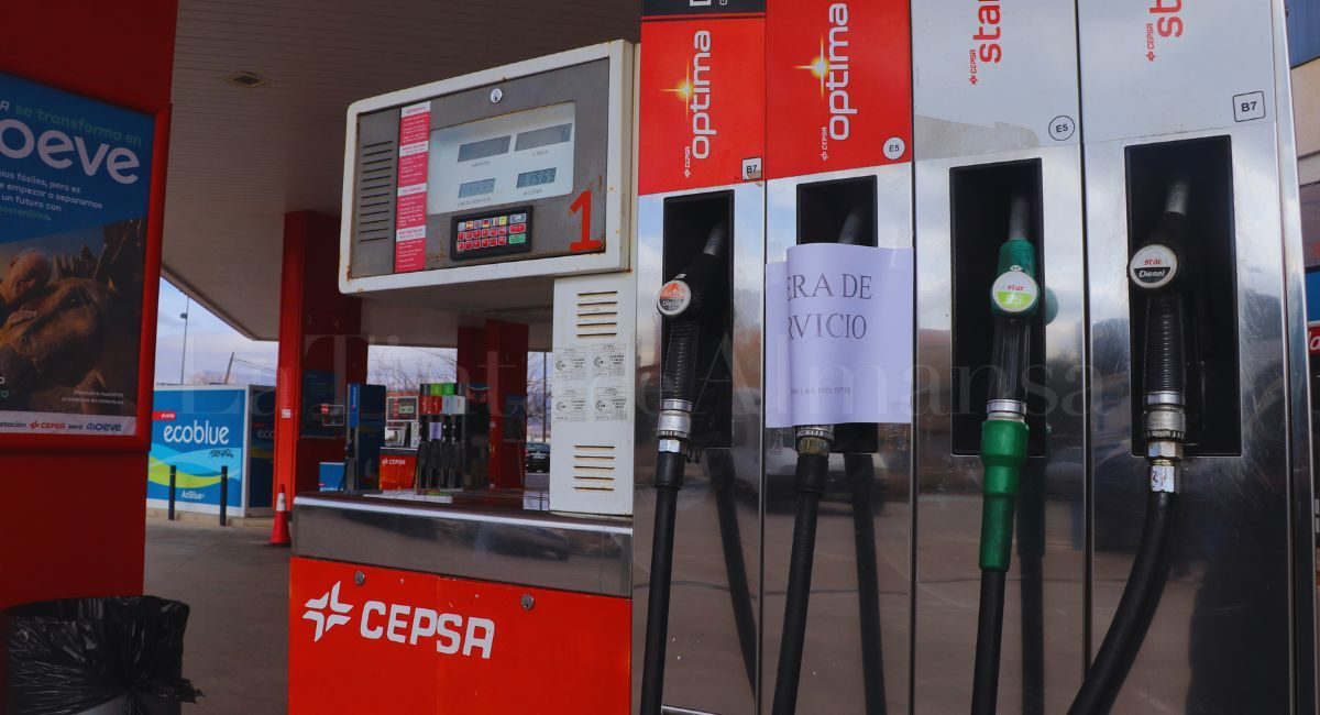 cierran gasolineras en almansa