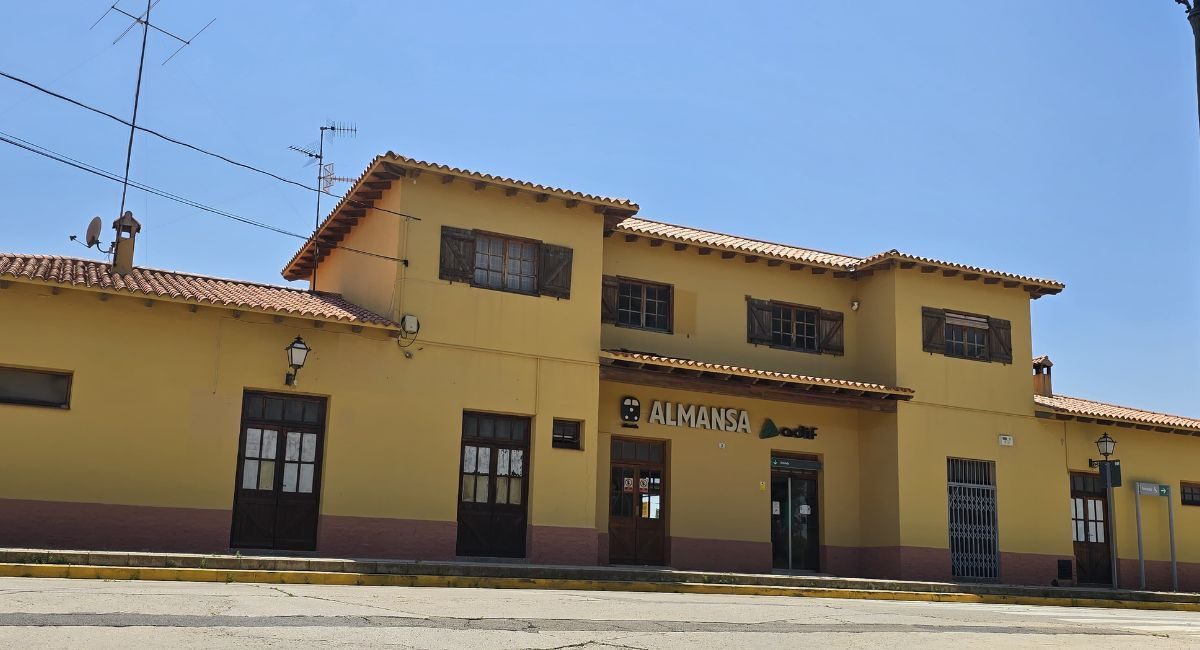 estación tren Almansa ahora