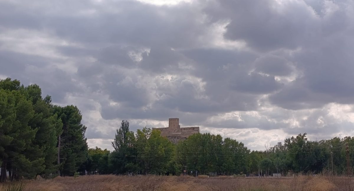 tiempo almansa bajada temperaturas nubes